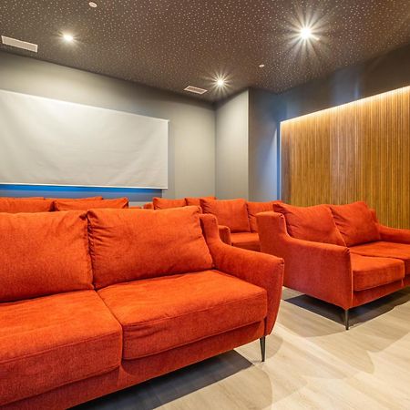 בנידורם Sunset Cliffs Deluxe Apartment 6133 Poniente Beach מראה חיצוני תמונה