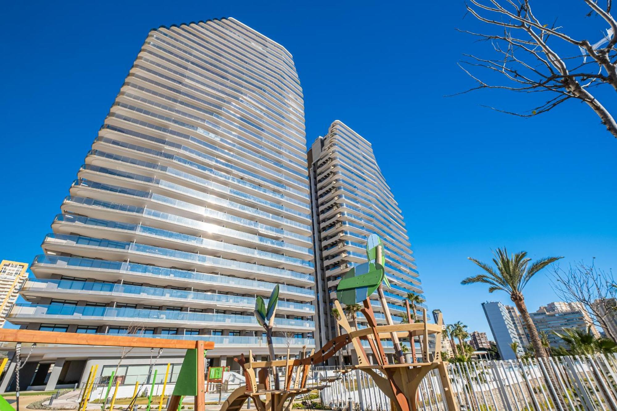 בנידורם Sunset Cliffs Deluxe Apartment 6133 Poniente Beach מראה חיצוני תמונה