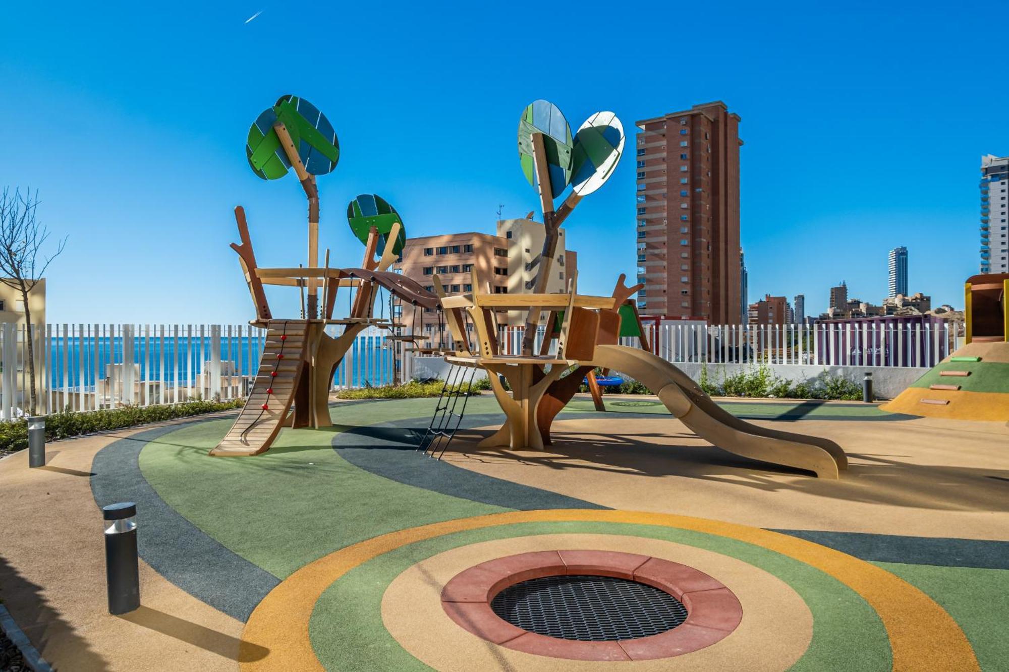 בנידורם Sunset Cliffs Deluxe Apartment 6133 Poniente Beach מראה חיצוני תמונה