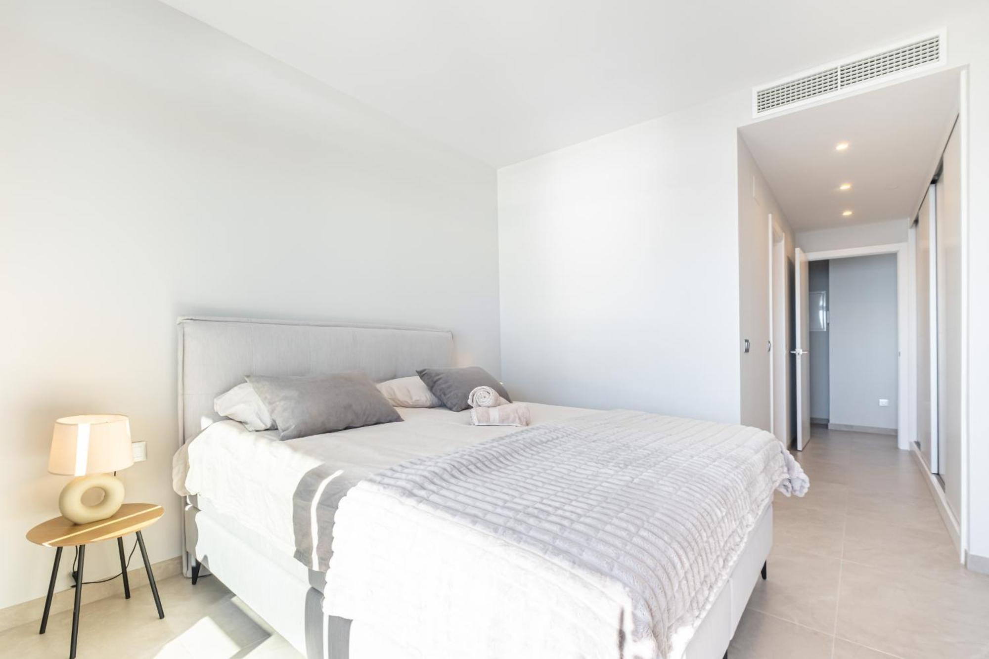 בנידורם Sunset Cliffs Deluxe Apartment 6133 Poniente Beach מראה חיצוני תמונה