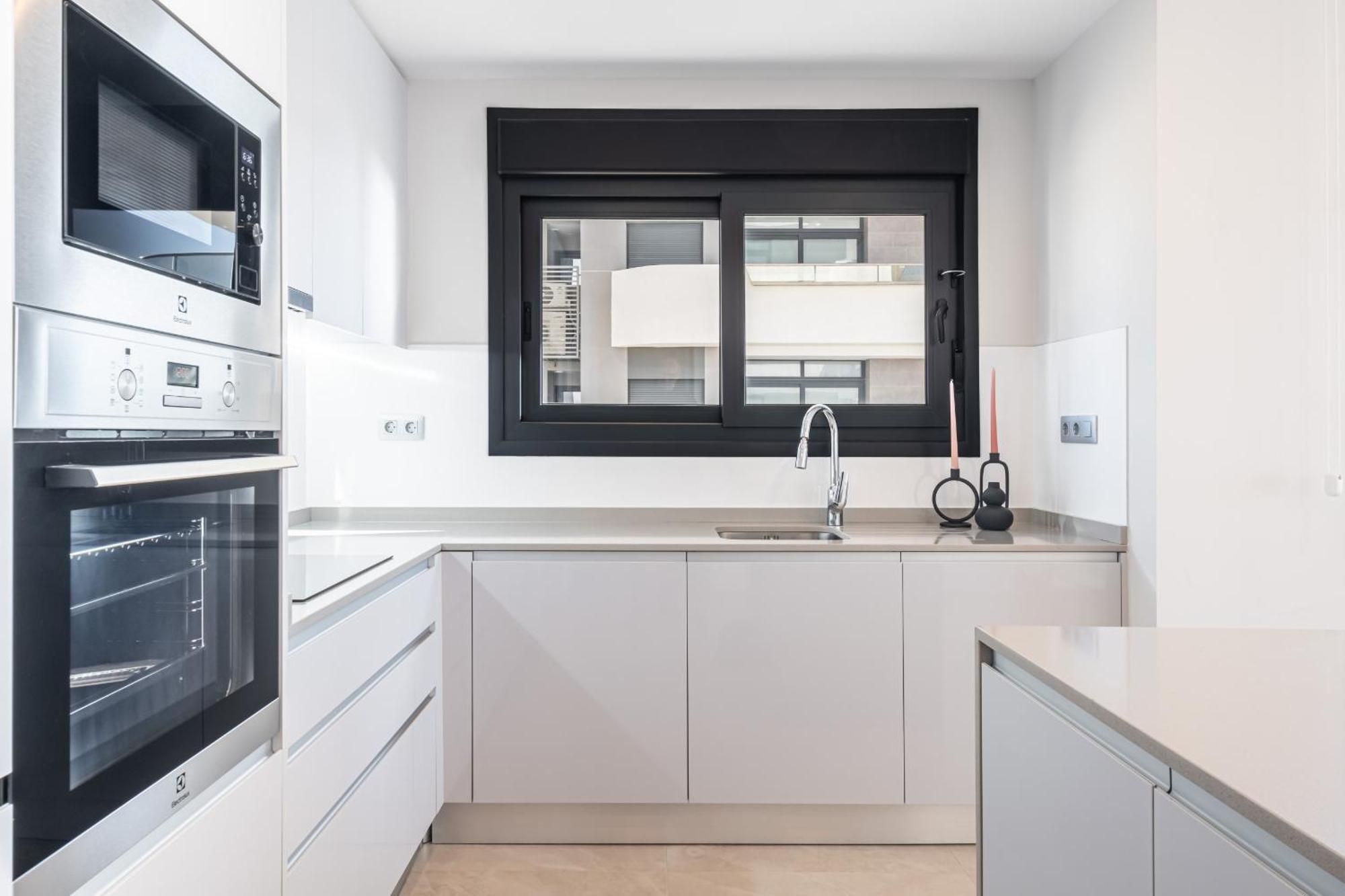 בנידורם Sunset Cliffs Deluxe Apartment 6133 Poniente Beach מראה חיצוני תמונה