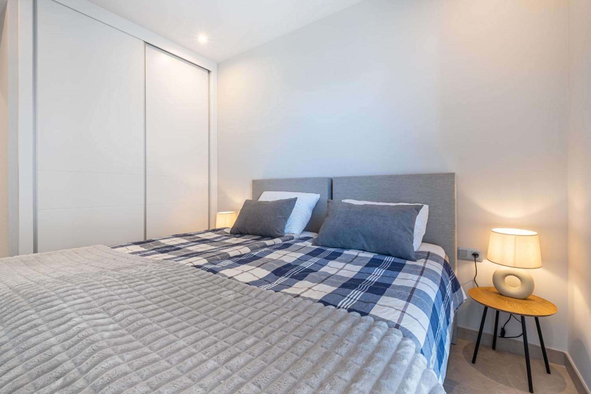 בנידורם Sunset Cliffs Deluxe Apartment 6133 Poniente Beach מראה חיצוני תמונה